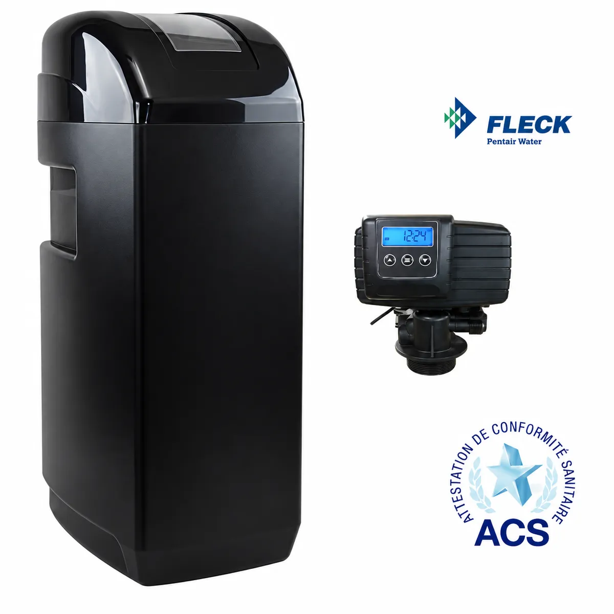 Adoucisseur Fleck 5600 SXT avec coffret Adriatica noir et vue de détail de la vanne électronique.